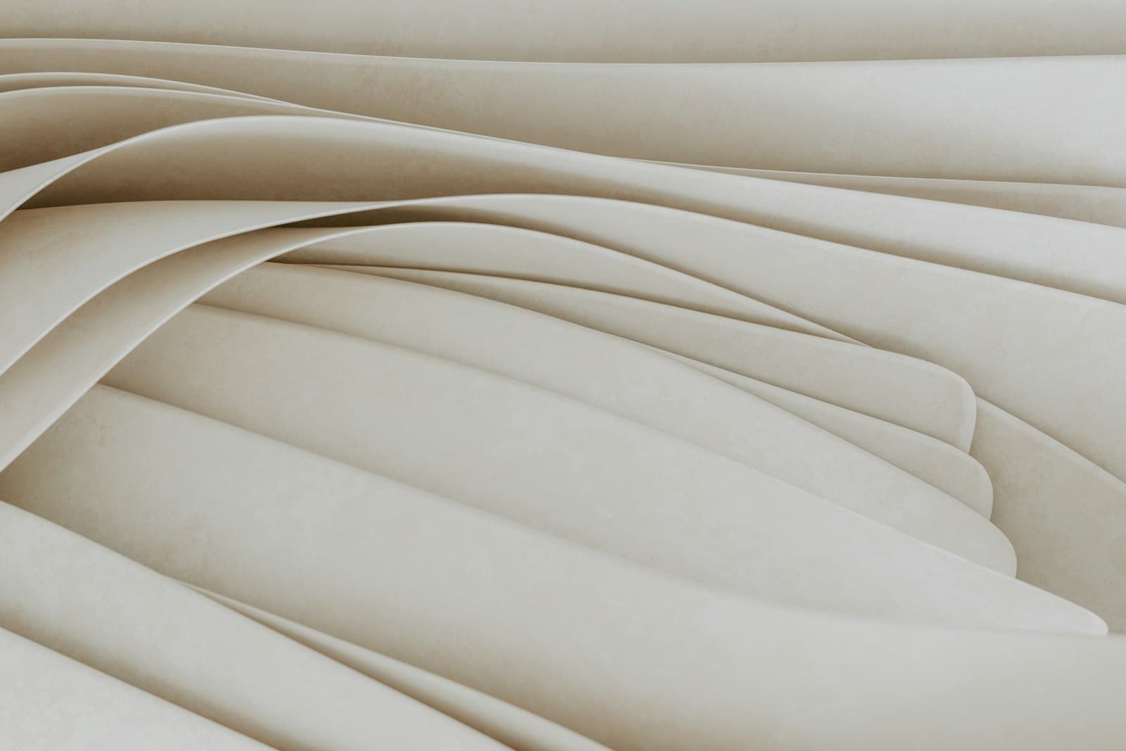 Hojas de papel apiladas y curvadas, listas para imprimir